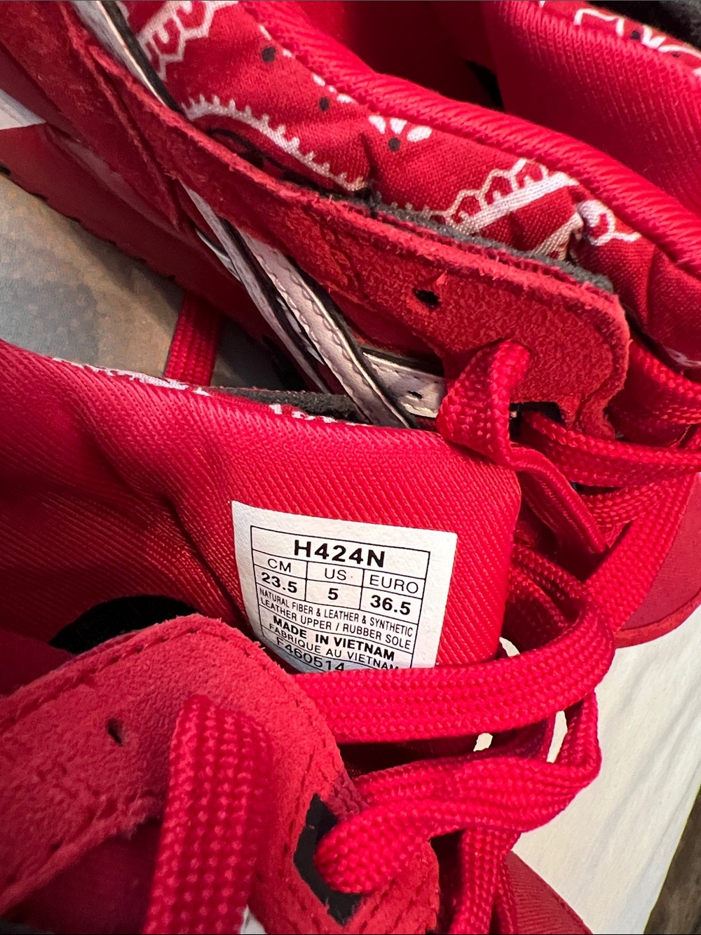 Asics Kids Red and White Gel-Lyte III Sneakers - Picture 6 of 6